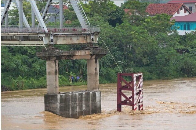 Nguyên nhân gây ra vụ sập cầu Phong Châu, Sở GTVT Phú Thọ nói gì?