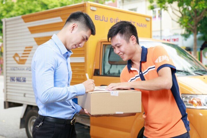 Bộ Tài chính nói gì về đề xuất bỏ quy định miễn thuế GTGT với hàng hóa trị giá nhỏ?