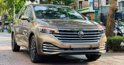 Đu 'trend' cùng các sao Việt, Minh Nhựa tậu VW Viloran Luxury, là chiếc MPV duy nhất trong bộ sưu tập trăm tỷ