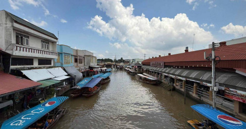 Khám phá chợ nổi Amphawa ở Thái Lan