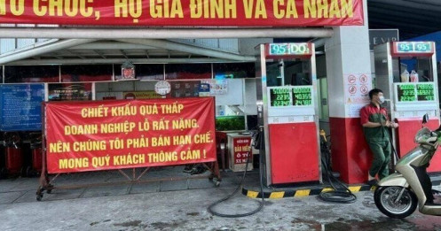 Chiết khấu xăng dầu "rơi tự do", lo đứt gãy nguồn cung