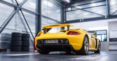 Sau 20 năm, Porsche Carrera GT được trang bị lốp mới giúp xe nhanh và an toàn hơn, bê bối an toàn liệu có khép lại?