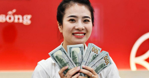 Giá USD ngân hàng đồng loạt tăng mạnh