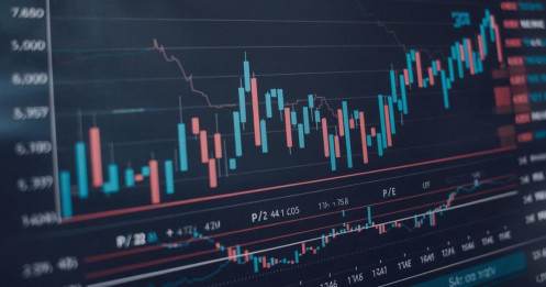 VN-Index và P/E: Liệu thị trường có đang trở nên đắt đỏ?