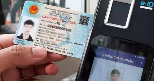 Căn cước công dân, bằng lái xe, thẻ ATM ngân hàng... đang bị một số người vô tư chào bán như món hàng