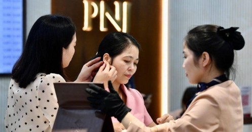 PNJ lãi thấp nhất 3 năm