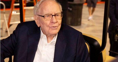 Chuyện gì đang xảy ra khi huyền thoại Warren Buffett phải đăng đính chính ngay trên trang chủ Berkshire