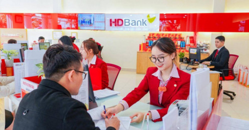 Ngân hàng HDBank (HDB) lùi lịch trả cổ tức 20% bằng cổ phiếu sang quý 4/2024