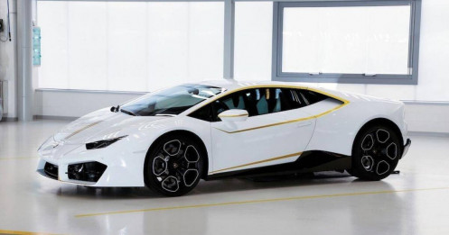 Phải chờ cả năm nếu muốn mua siêu xe Lamborghini