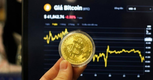 Lượt tìm kiếm Bitcoin trên Google gấp 10 lần so với USD