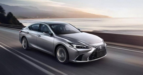 Lexus ES 2025 trình làng, giá bán từ 1,04 tỷ đồng