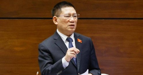 'Nếu Quốc hội đồng ý sẽ áp thuế 10% với tất cả báo chí'