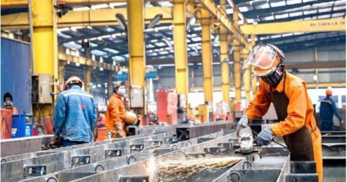 Tiền khó ra được nền kinh tế: Một triệu tỷ đồng vẫn nằm im