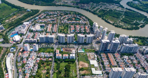 'Đại gia' bất động sản ồ ạt đi gom đất