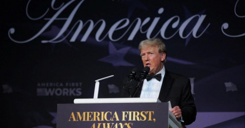 Tổng thống đắc cử Donald Trump cảnh báo BRICS: Không thay thế đồng USD, nếu không sẽ nhận mức thuế 100%