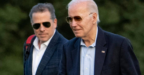 Ông Biden ân xá cho con trai