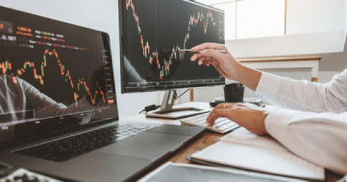 Nhóm đầu tư công nên chú ý cổ phiếu nào?