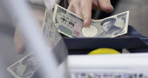 ‘Carry trade’ có dấu hiệu tái xuất, rủi ro chứng khoán toàn cầu lao dốc lần nữa