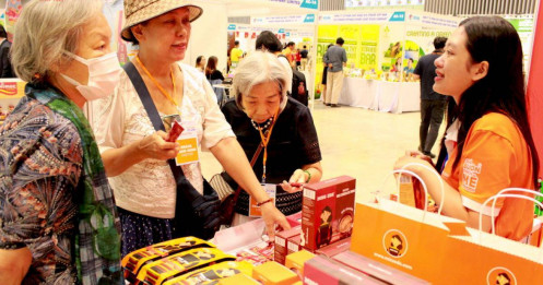 Ngành hàng cà phê Việt đang phải lướt qua những 'con sóng' lớn?