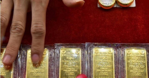Giá vàng miếng SJC, vàng nhẫn đồng loạt tăng