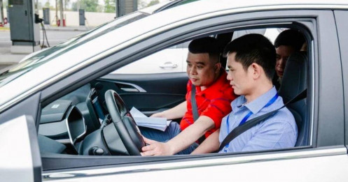 Quy định mới: Được học lý thuyết thi GPLX từ xa