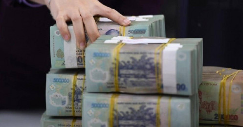 Tín dụng tín dụng khởi sắc, hệ thống ngân hàng còn rủi ro?