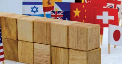 Chính sách thuế quan của ông Donald Trump đe dọa thương mại toàn cầu