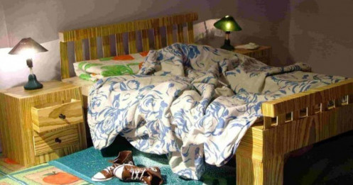 Cổ nhân nhắc: 3 thứ đặt quanh giường làm nhà tan cửa nát, tiền bạc "đội nón ra đi"