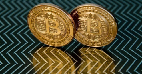 “Cơn sốt” Bitcoin chưa dừng lại, các nhà đầu tư chờ đợi quyết định của FED