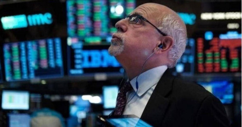 Khối ngoại tiếp đà bán ròng hơn 700 tỷ đồng, "xả" mạnh một cổ phiếu công nghệ