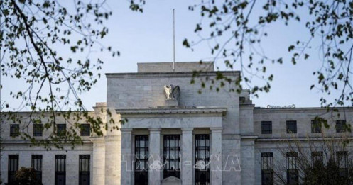 Fed cắt giảm lãi suất: “Bước đi mạnh mẽ” với dự báo đầy thận trọng?
