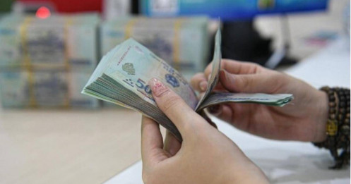 12 ngân hàng tăng lãi suất huy động trong tháng 12
