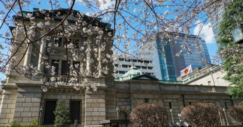 Ngay sau Fed, NHTW Nhật Bản thông báo quyết định mới về lãi suất khiến đồng yên lập tức sụt giảm