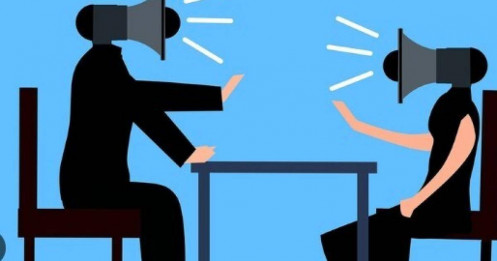 4 kiểu giọng điệu người EQ thấp thích dùng khi nói chuyện