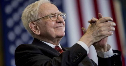 Warren Buffett bước sang năm 2025 với "núi" tiền mặt lớn nhất trong hơn 30 năm