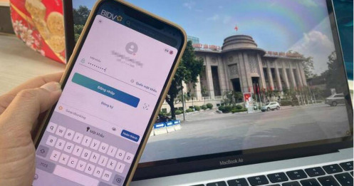 App ngân hàng không ghi nhớ mật khẩu đăng nhập từ 1/1/2025, khách phải làm gì?