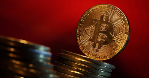 Fed giữ vững lập trường khước từ tiền mã hóa, Bitcoin lao dốc không ngừng.