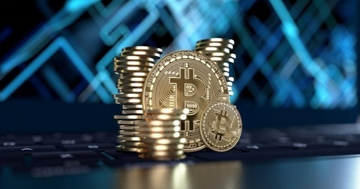 Bitcoin bùng nổ trong đêm Giáng sinh, chạm ngưỡng gần 100.000 USD