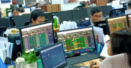 Khoảng 21.000 tỷ đồng chảy vào chứng khoán giúp VN-Index bật tăng mạnh