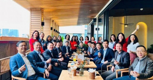 Hòa Phát bất ngờ mở quán cà phê, lấy tên H.A.Y