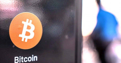 Bitcoin mất đà tăng giá vào cuối năm 2024, cách mốc kỷ lục 15.000 USD