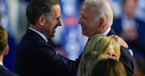 Báo Mỹ: Tổng thống Biden vẫn tự tin đánh bại ông Trump, hối hận vì rút lui