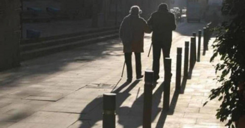 'Về già, người khôn ngoan chuẩn bị cho bản thân 4 'quân bài' quan trọng này'