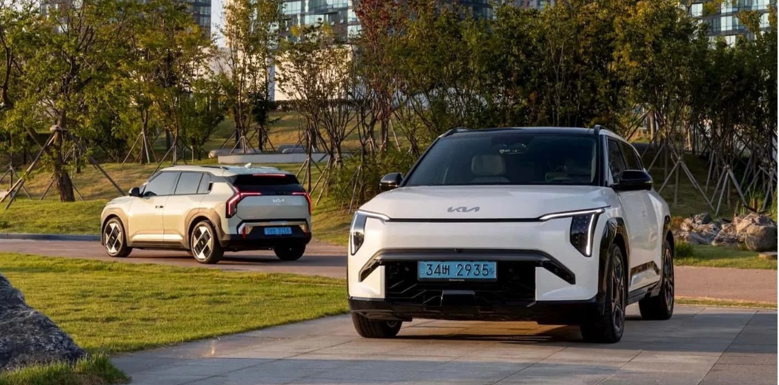 Kia EV2 - SUV điện ngang cỡ Toyota Raize xuất hiện trên đường phố, dự kiến ra mắt vào năm 2026