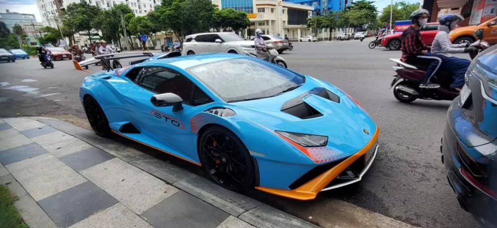 Lamborghini Huracan độc nhất Việt Nam của doanh nhân Vũng Tàu tái xuất