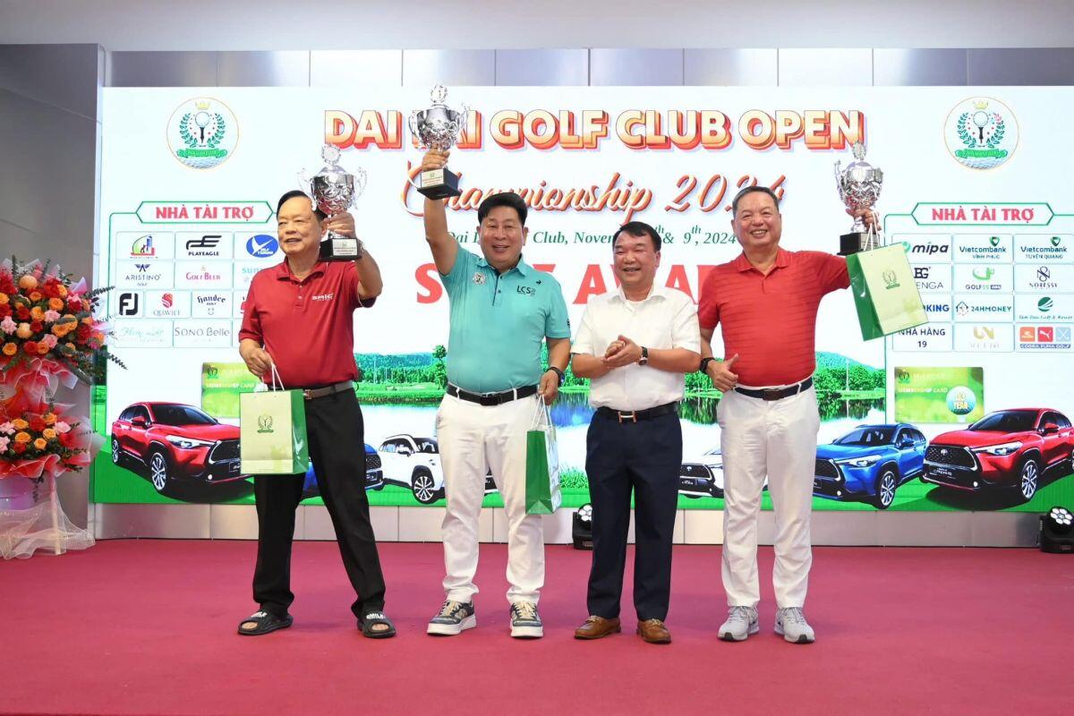 Golfer Nguyễn Văn Sơn và Nguyễn Thị Tuyết Chinh giành chức vô địch Đại Lải Golf Club Championship 2024