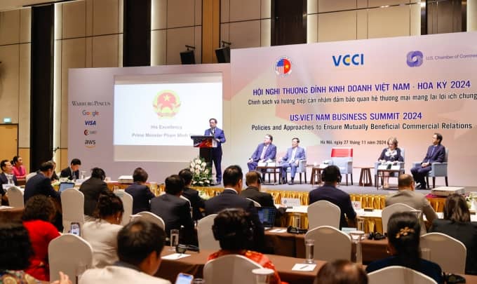 Việt Nam dự kiến mua thêm nhiều máy bay, khí hóa lỏng từ Mỹ