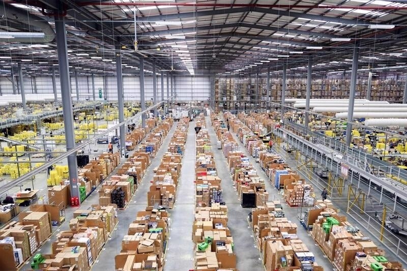 Bùng nổ thương mại điện tử và logistics: 'Cửa sáng' cho bất động sản kho bãi