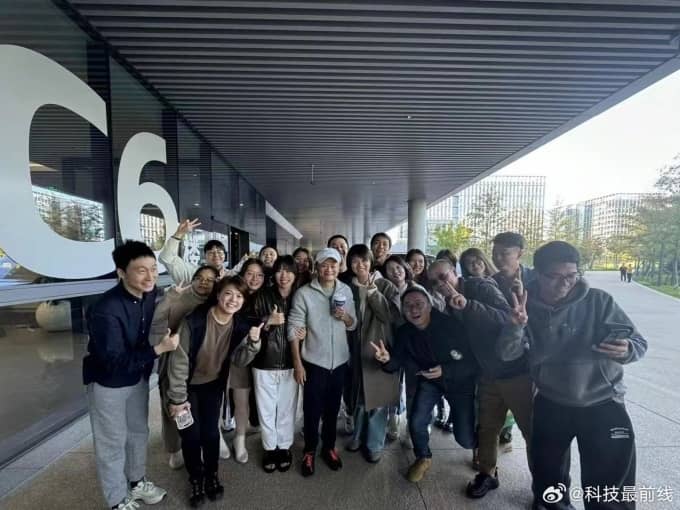 Jack Ma đến trụ sở Alibaba sau gần hai năm