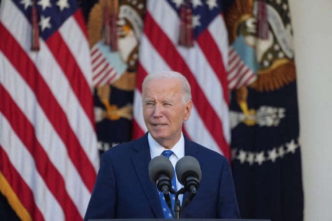 6 tháng ông Biden đổi ý về lệnh ân xá cho con trai